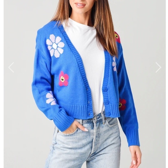 525 America Women’s Flower Knitted Cardigan - Picture 1 of 10